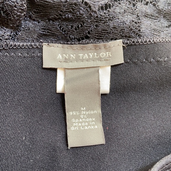 Ann Taylor Navy Lace Detailed Tank Top Size M - Picture 6 of 6